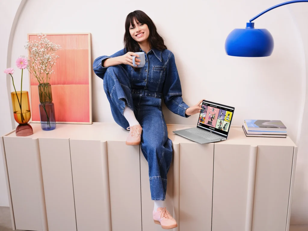 Laptop AI 2025 Vivobook S14
