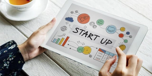 Bisnis Startup Produk IT