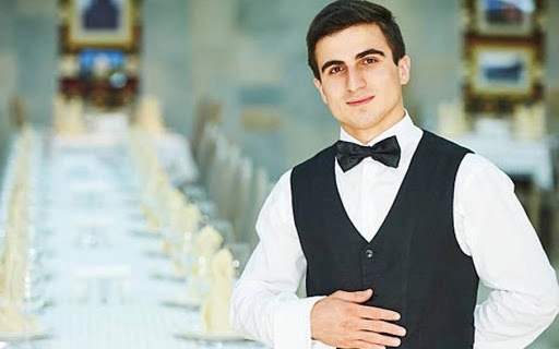Head Waiter